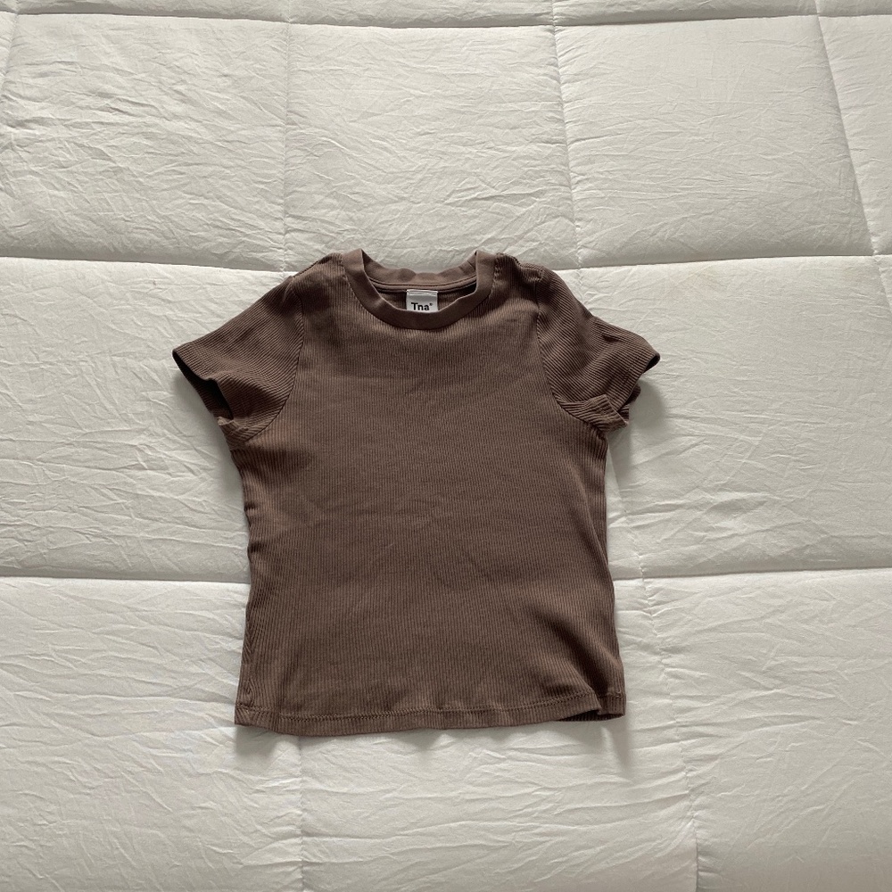 Aritzia Tna Cropped Ribbed Tee